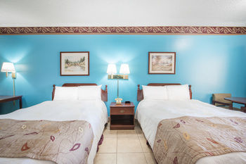 Texas Inn And Suites Citycenter At Utrgv Edinburg Esterno foto