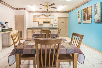 Texas Inn And Suites Citycenter At Utrgv Edinburg Esterno foto